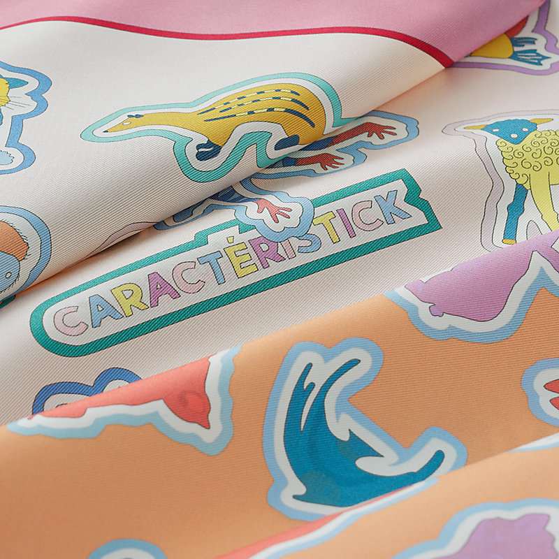 Caracteristick double face scarf 90 | Hermès Canada